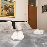 Apartments With A Parking Space Split - 22841